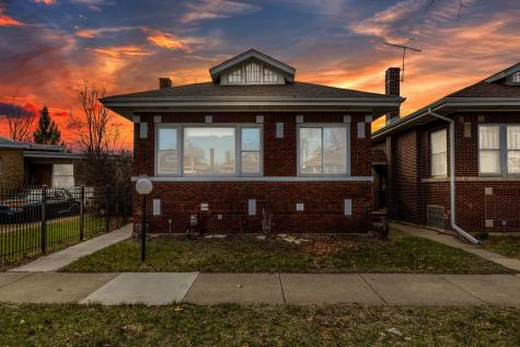 8406 South Oglesby Avenue Chicago IL 60617