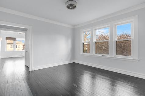 8406 South Oglesby Avenue Chicago IL 60617
