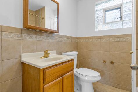 8406 South Oglesby Avenue Chicago IL 60617