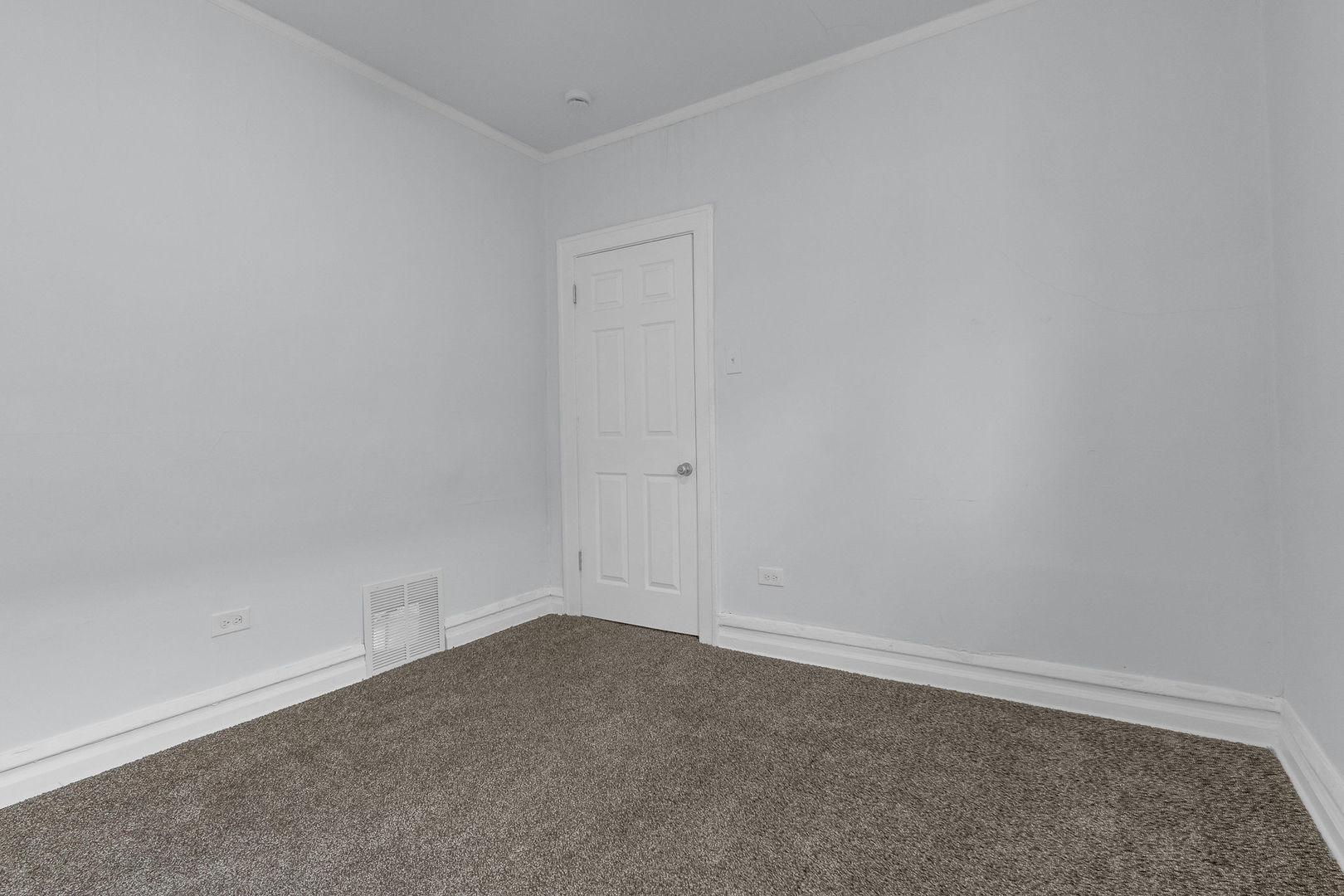 8406 South Oglesby Avenue Chicago IL 60617