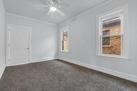 8406 South Oglesby Avenue Chicago IL 60617