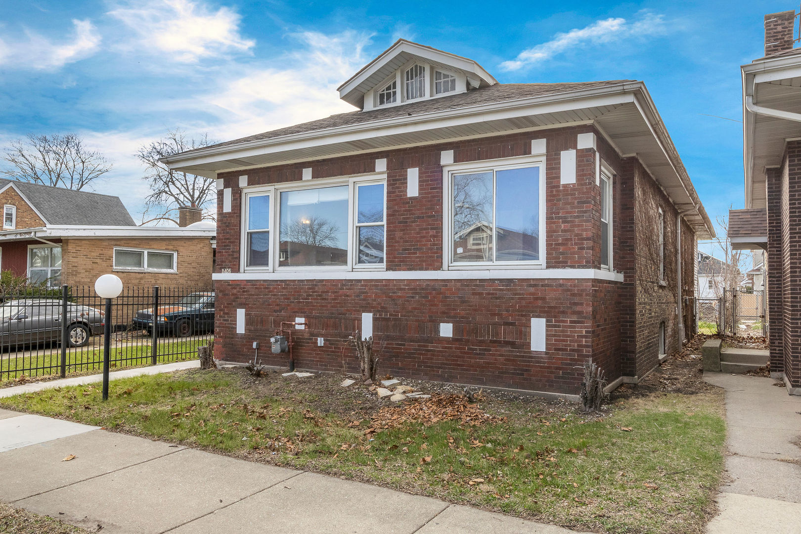 8406 South Oglesby Avenue Chicago IL 60617