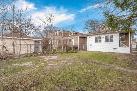 8406 South Oglesby Avenue Chicago IL 60617
