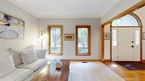 2703 Skyline Drive Crystal Lake IL 60012