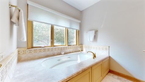 2703 Skyline Drive Crystal Lake IL 60012