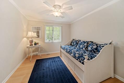 228 Brookside Lane Willowbrook IL 60527