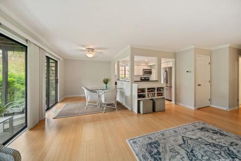 228 Brookside Lane Willowbrook IL 60527