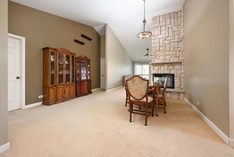126 Winchester Drive Streamwood IL 60107
