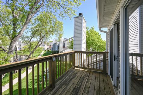 126 Winchester Drive Streamwood IL 60107