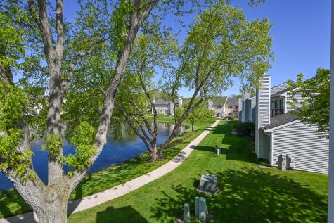 126 Winchester Drive Streamwood IL 60107