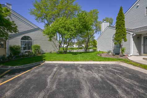 126 Winchester Drive Streamwood IL 60107
