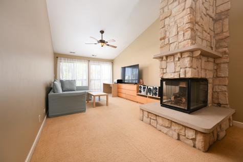 126 Winchester Drive Streamwood IL 60107