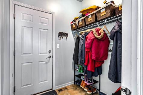 184 Primrose Lane Bartlett IL 60103