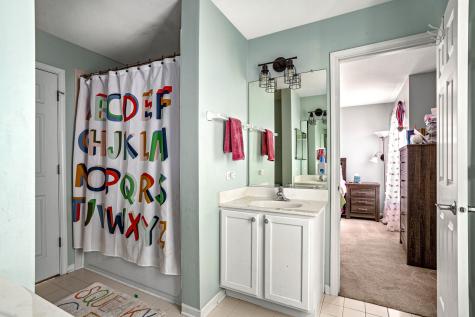 184 Primrose Lane Bartlett IL 60103