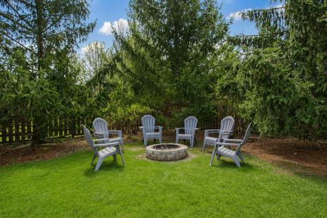 3 Blackwolf Court Algonquin IL 60102
