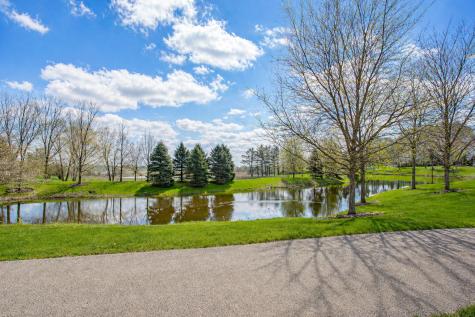3 Blackwolf Court Algonquin IL 60102