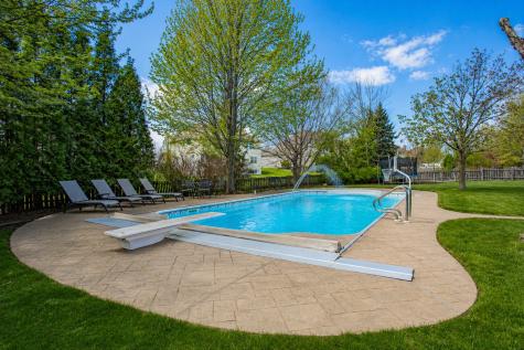 3 Blackwolf Court Algonquin IL 60102