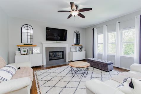 3 Blackwolf Court Algonquin IL 60102