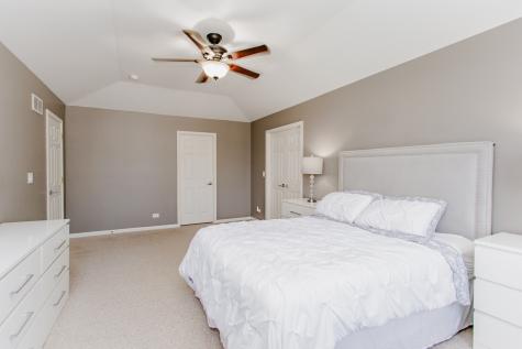 3 Blackwolf Court Algonquin IL 60102