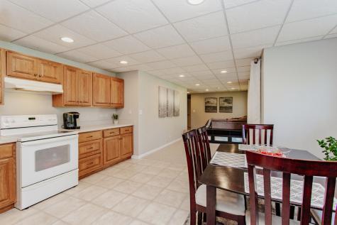 3 Blackwolf Court Algonquin IL 60102