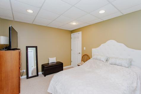 3 Blackwolf Court Algonquin IL 60102