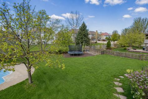 3 Blackwolf Court Algonquin IL 60102