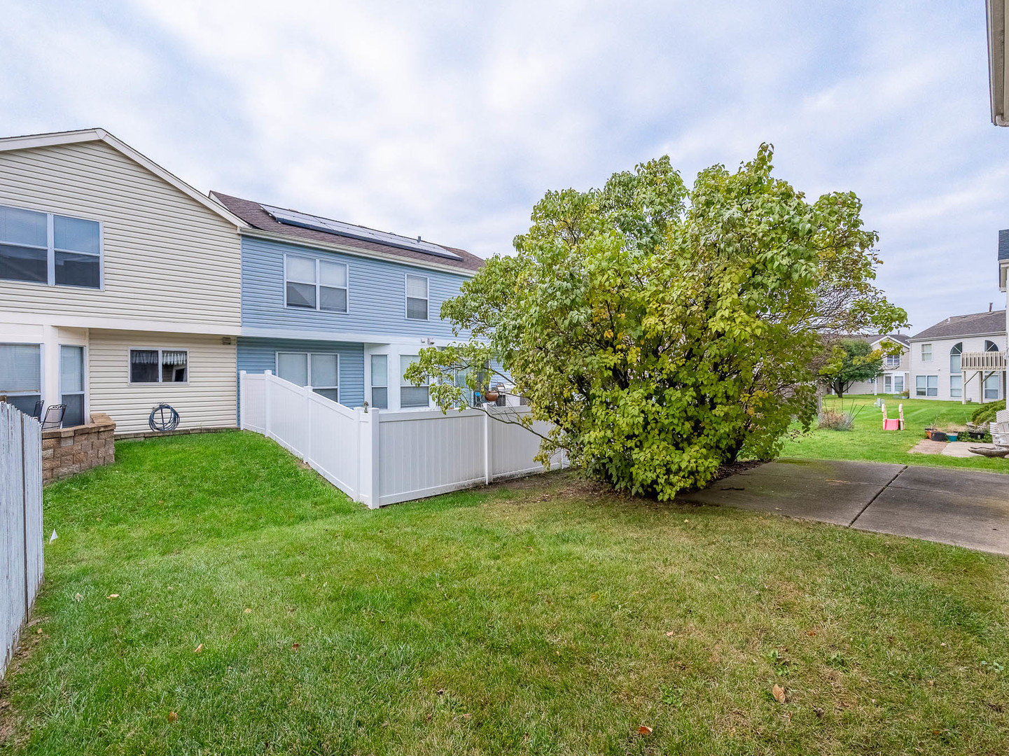 112 Arbor Drive Carol Stream IL 60188