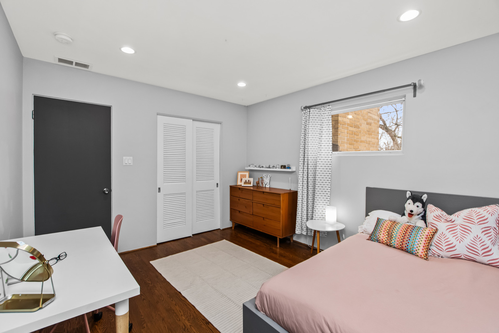 6323 North Kirkwood Avenue Chicago IL 60646
