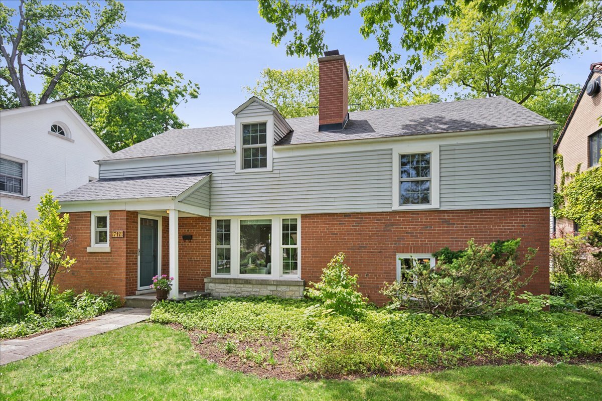 712 Juniper Road Glenview IL 60025