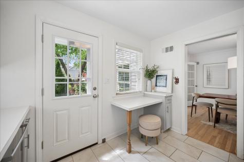 712 Juniper Road Glenview IL 60025