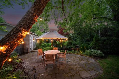 712 Juniper Road Glenview IL 60025