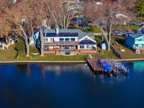 2323 West Fairview Avenue Johnsburg IL 60051