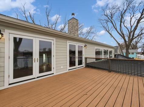 2323 West Fairview Avenue Johnsburg IL 60051