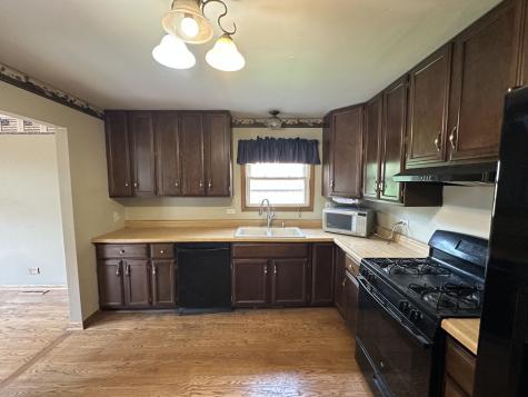 863 Pleasant Street Woodstock IL 60098