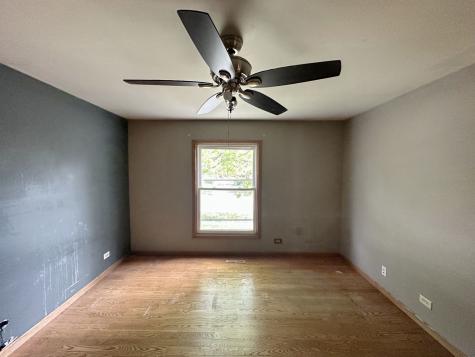 863 Pleasant Street Woodstock IL 60098