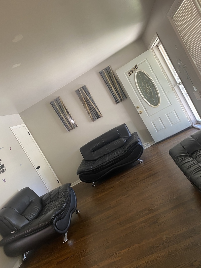 8926 South Lowe Avenue Chicago IL 60620