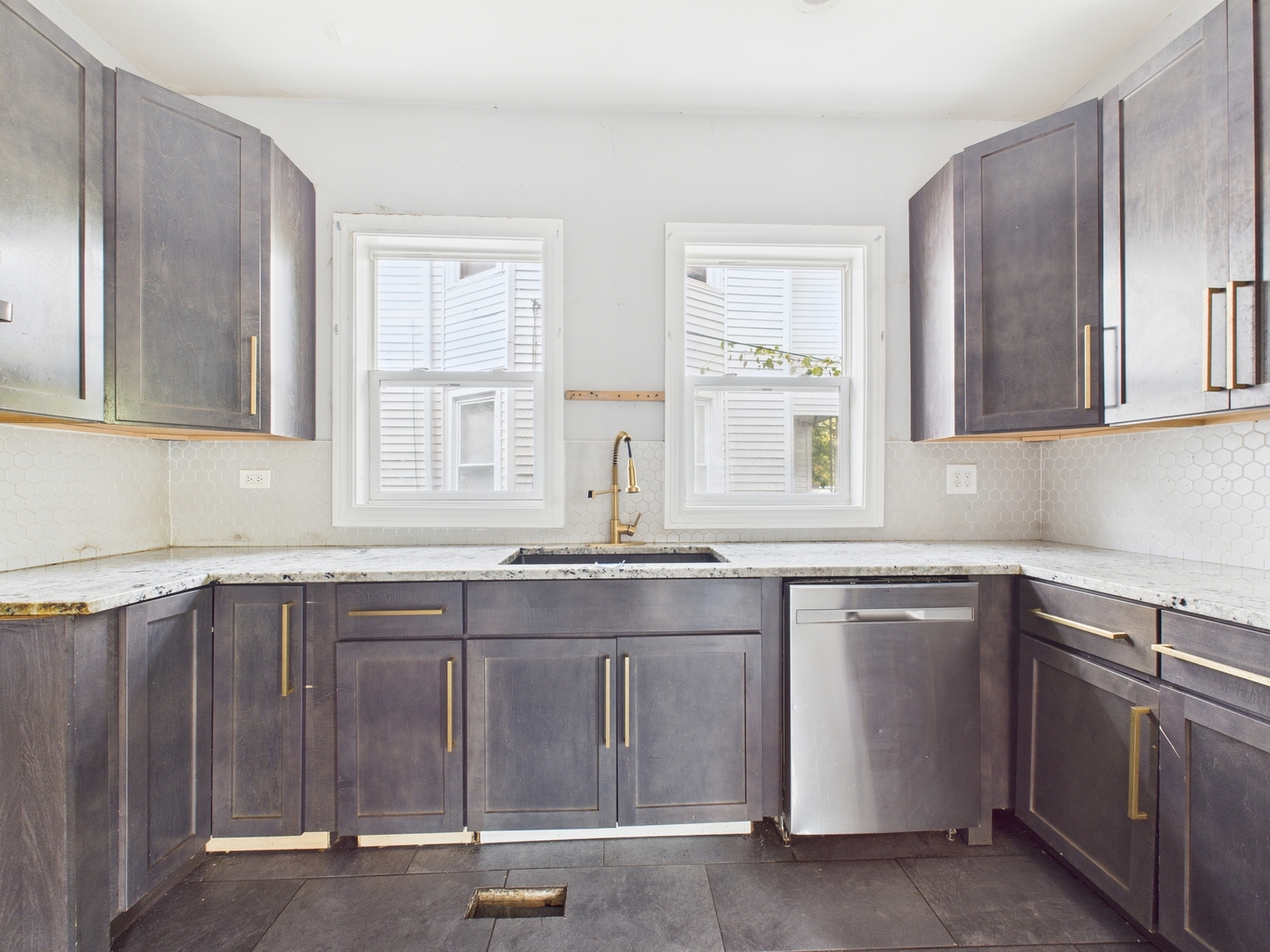 12039 South Yale Avenue Chicago IL 60628