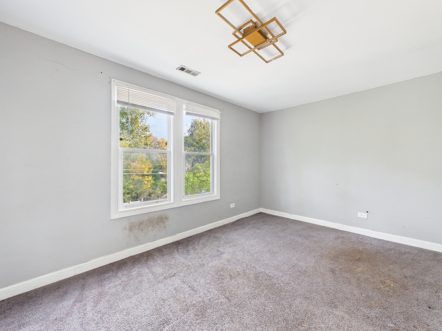 12039 South Yale Avenue Chicago IL 60628