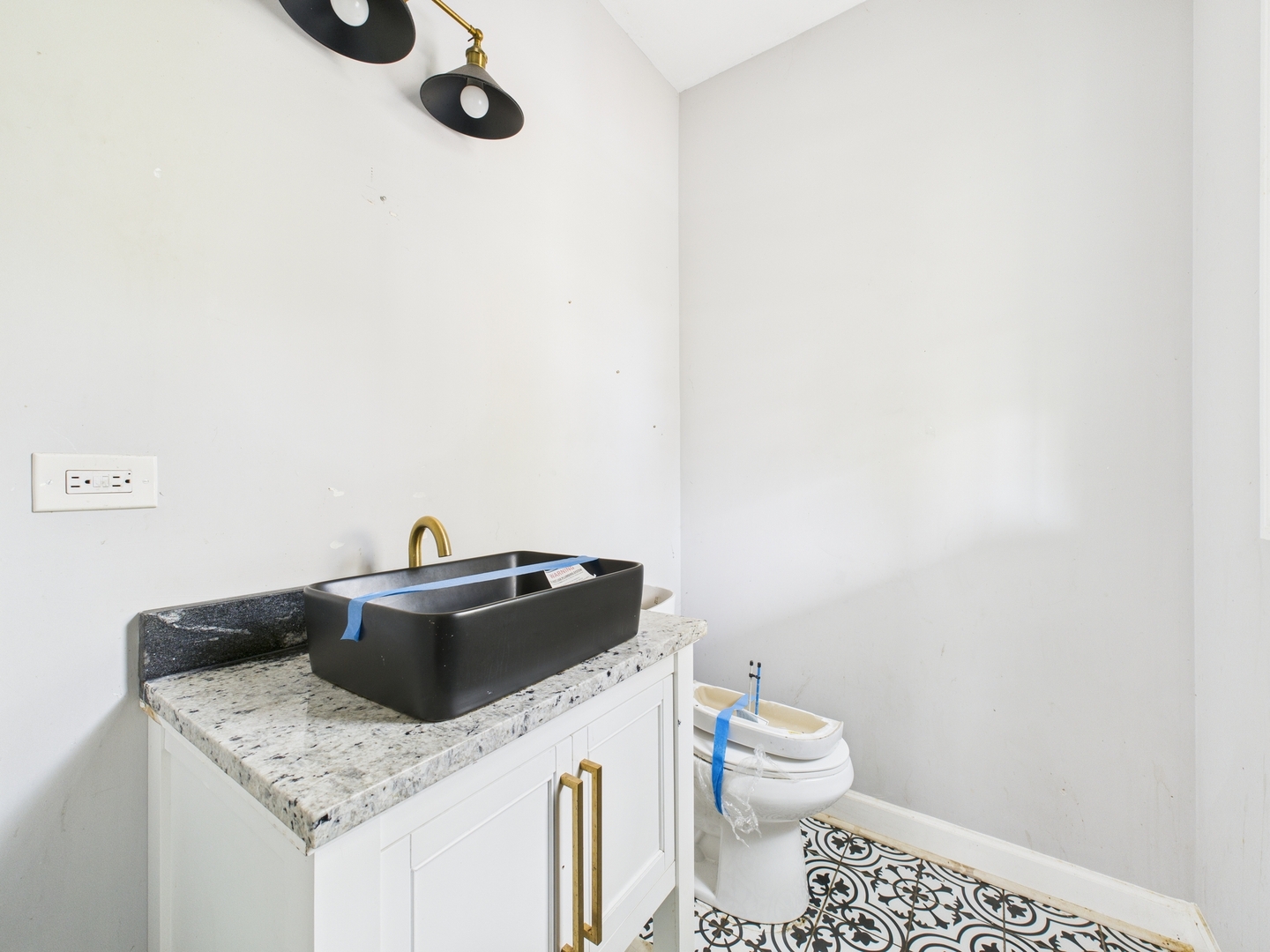 12039 South Yale Avenue Chicago IL 60628