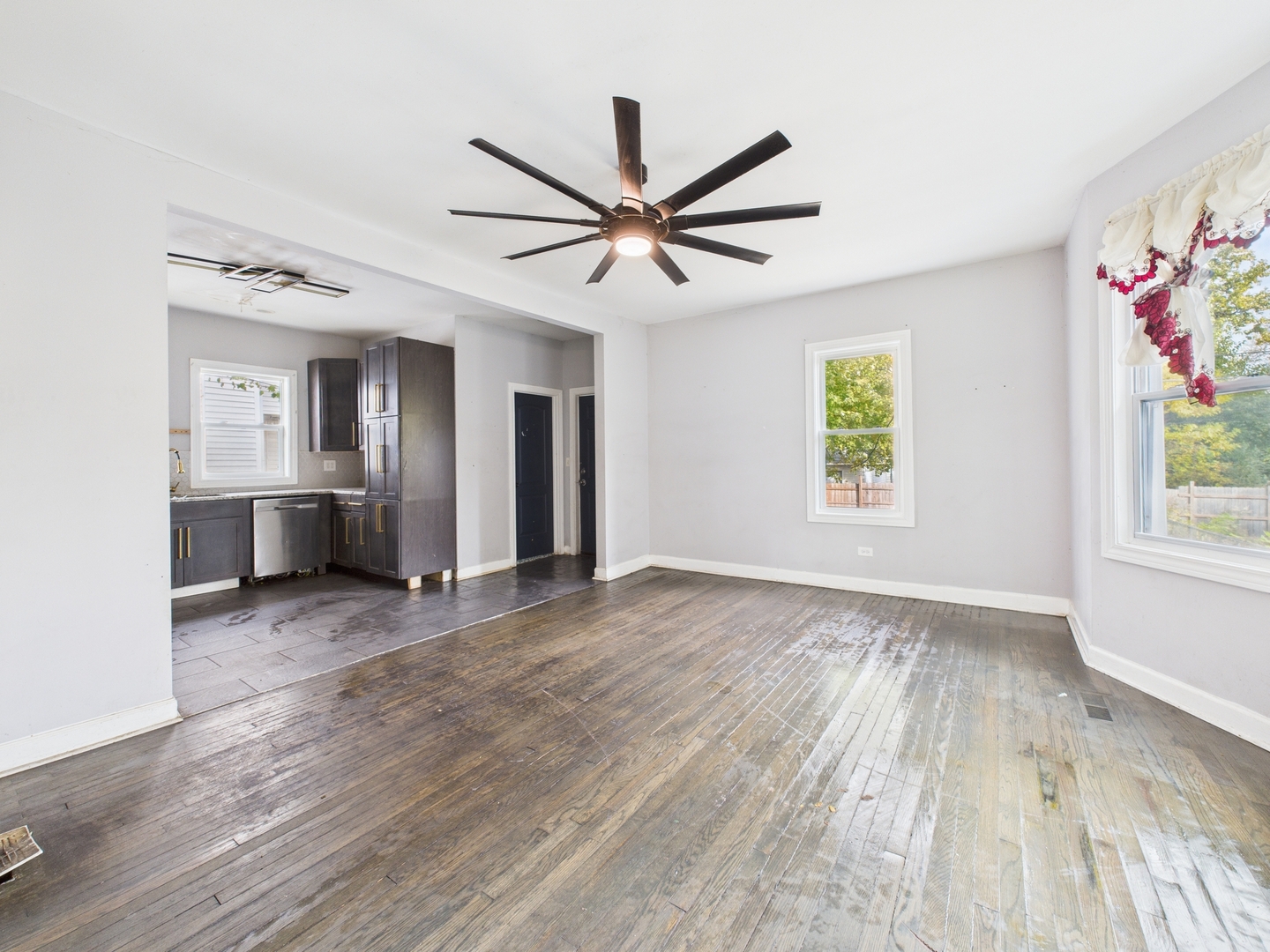 12039 South Yale Avenue Chicago IL 60628