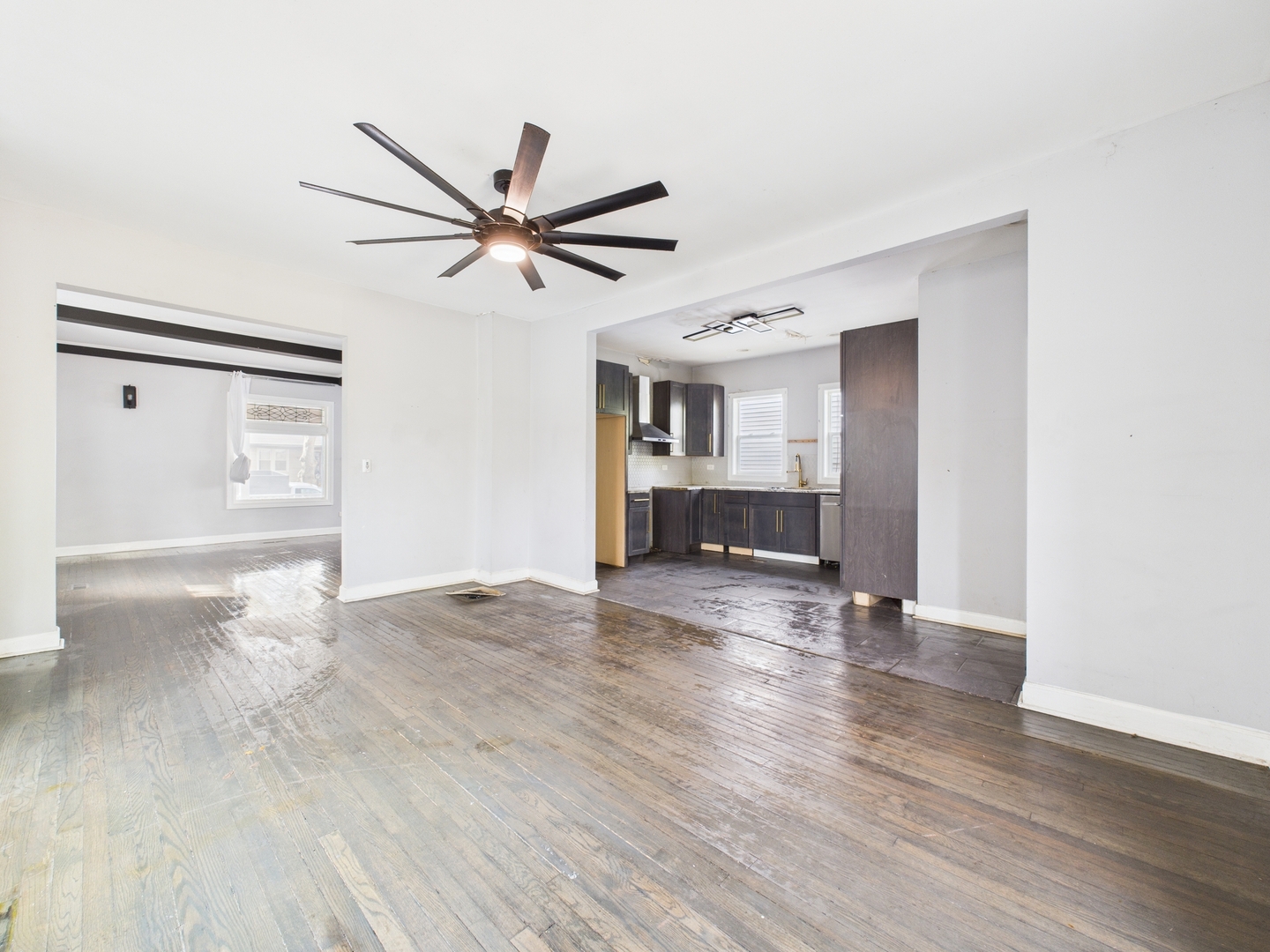 12039 South Yale Avenue Chicago IL 60628