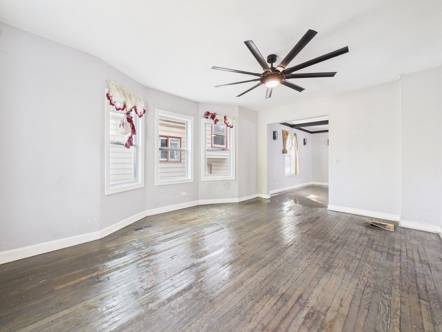 12039 South Yale Avenue Chicago IL 60628