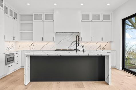 22 Lakeview Terrace Highland Park IL 60035