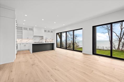 22 Lakeview Terrace Highland Park IL 60035