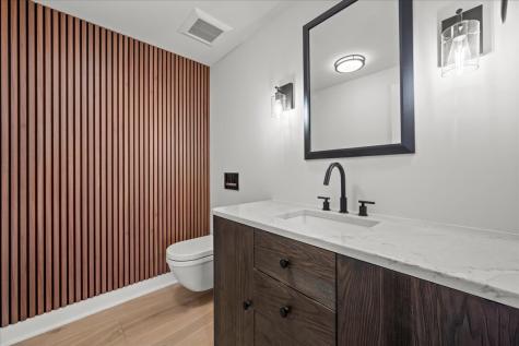 22 Lakeview Terrace Highland Park IL 60035
