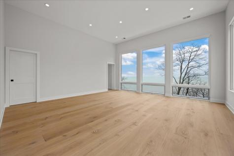 22 Lakeview Terrace Highland Park IL 60035