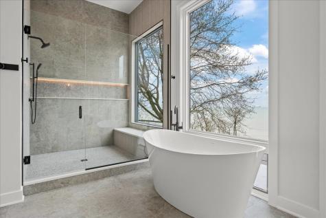 22 Lakeview Terrace Highland Park IL 60035