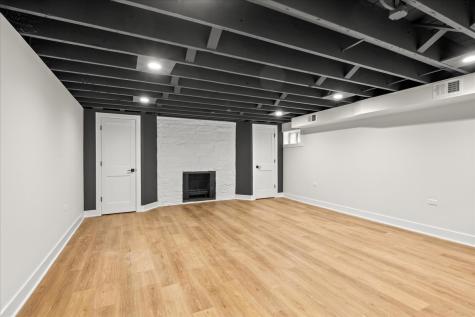 22 Lakeview Terrace Highland Park IL 60035