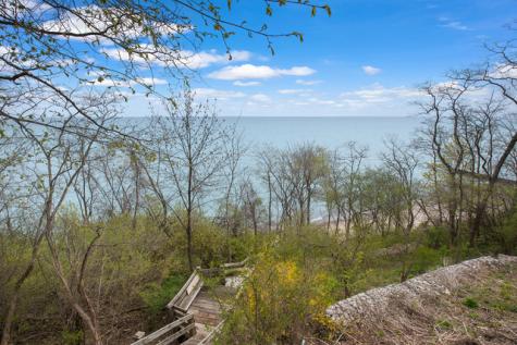 22 Lakeview Terrace Highland Park IL 60035