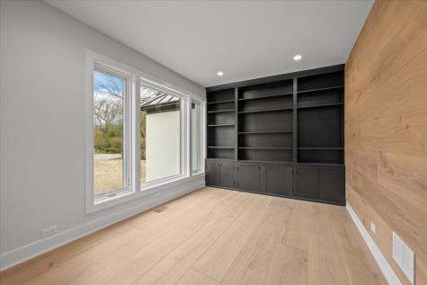 22 Lakeview Terrace Highland Park IL 60035
